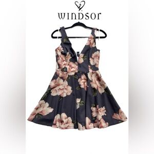 WINDSOR Floral Skater Purple/Gray Pink Dress - Medium